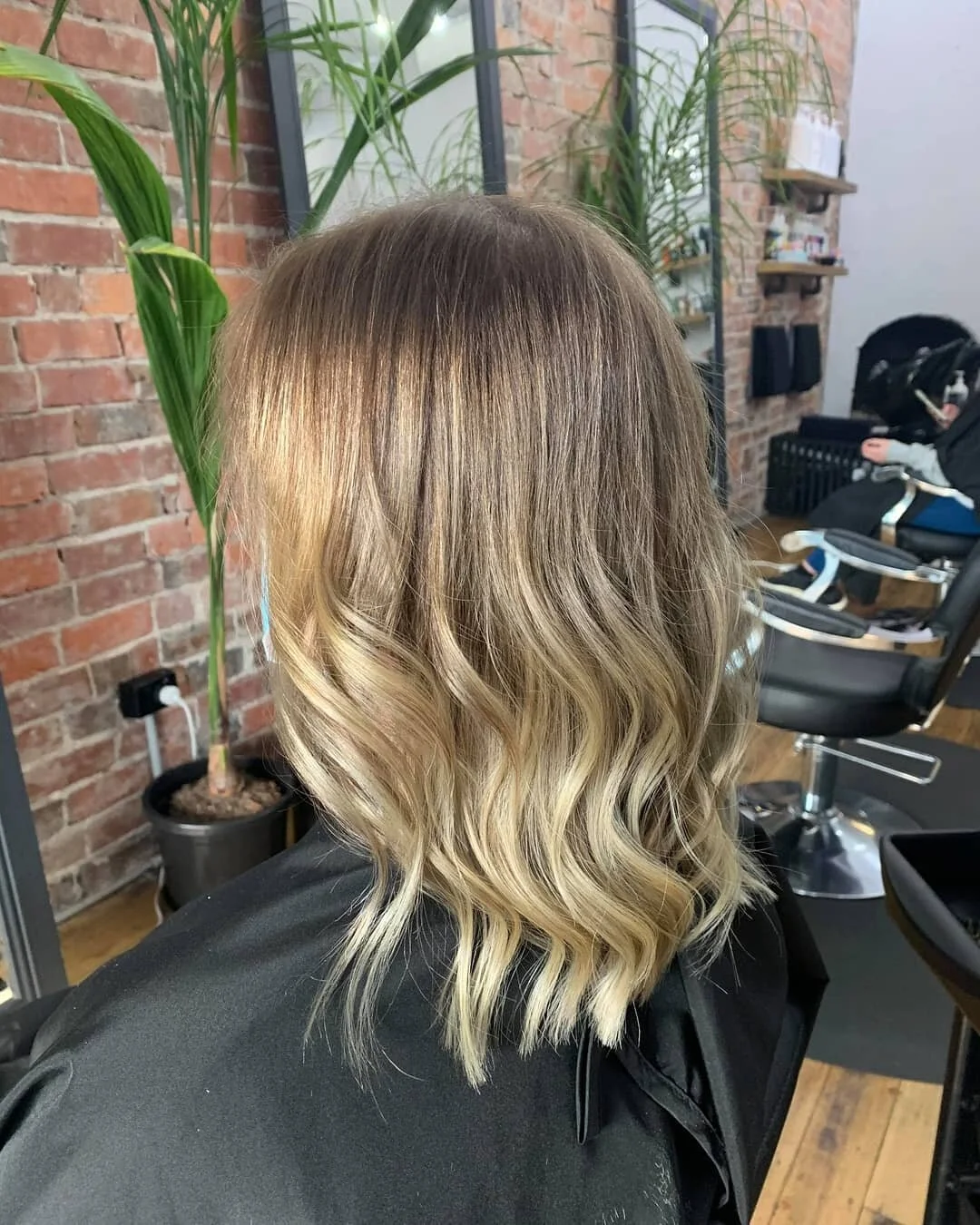 Colour by @hairbymaelouise
.
.
.
 #balayage #balayageballarat #ballaratbusiness #ballaratsalon #ballarathairdresser #ecosalon #sustainablesalon #vegansalon #crueltyfreesalon #ballarat #salonballarat