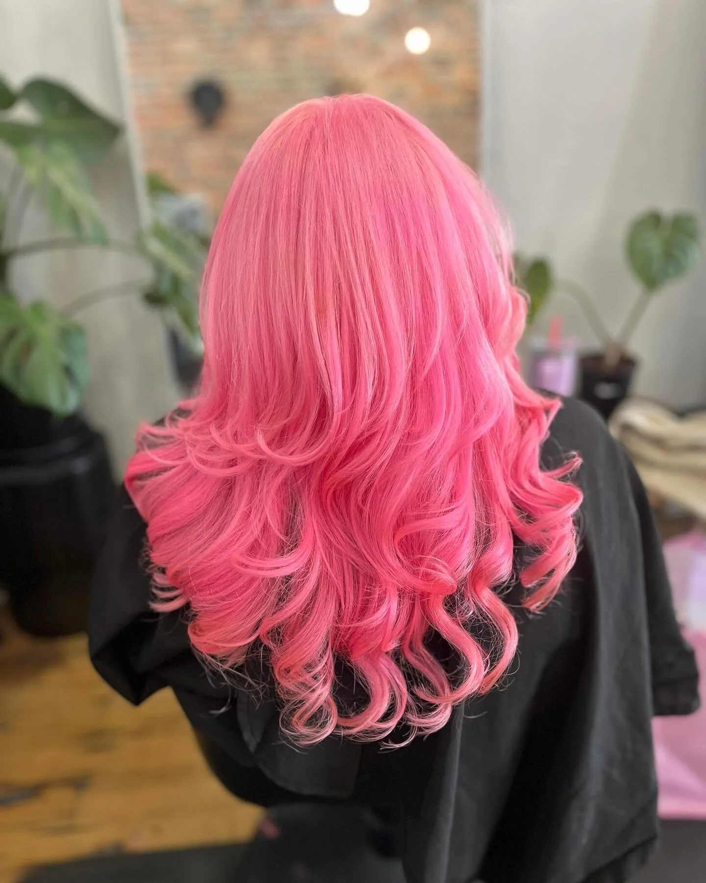 Bubblegum dream 🩷🎀🌸🫧 

Hair by @hairbygeorgichrystie 

#alchemy #alternativesalon #vivid #pink #bubblegum #bright #colourful #curly #hairgoals