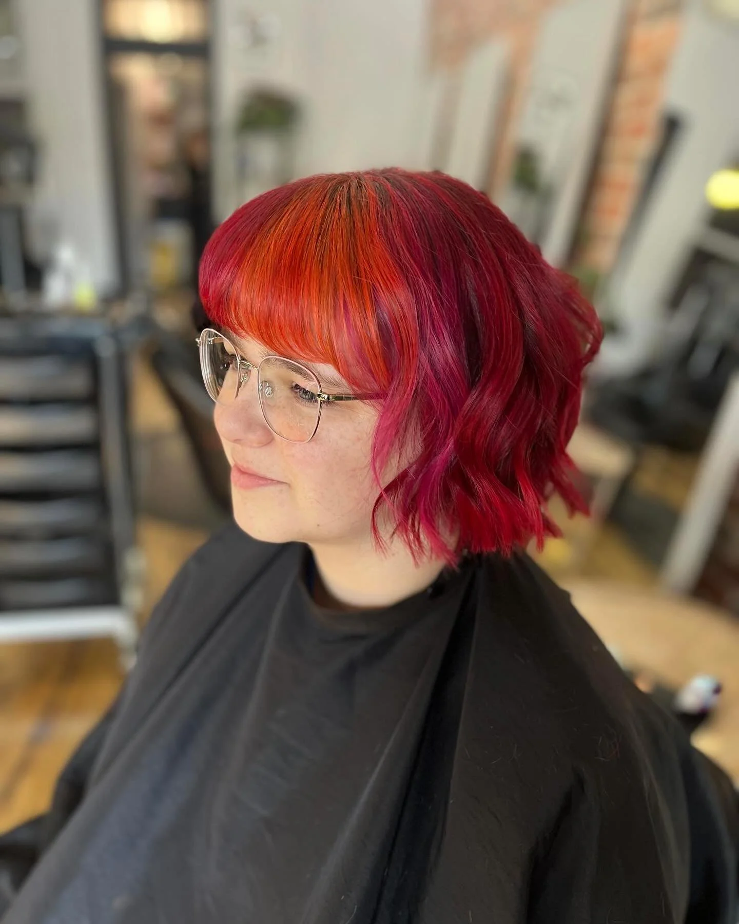 H O T T O G O 🔥 

Hair by @lionel.cutz 

#alchemy #alternative #red #vivid #bright #haircolor #twotone #wavey #hairgoals