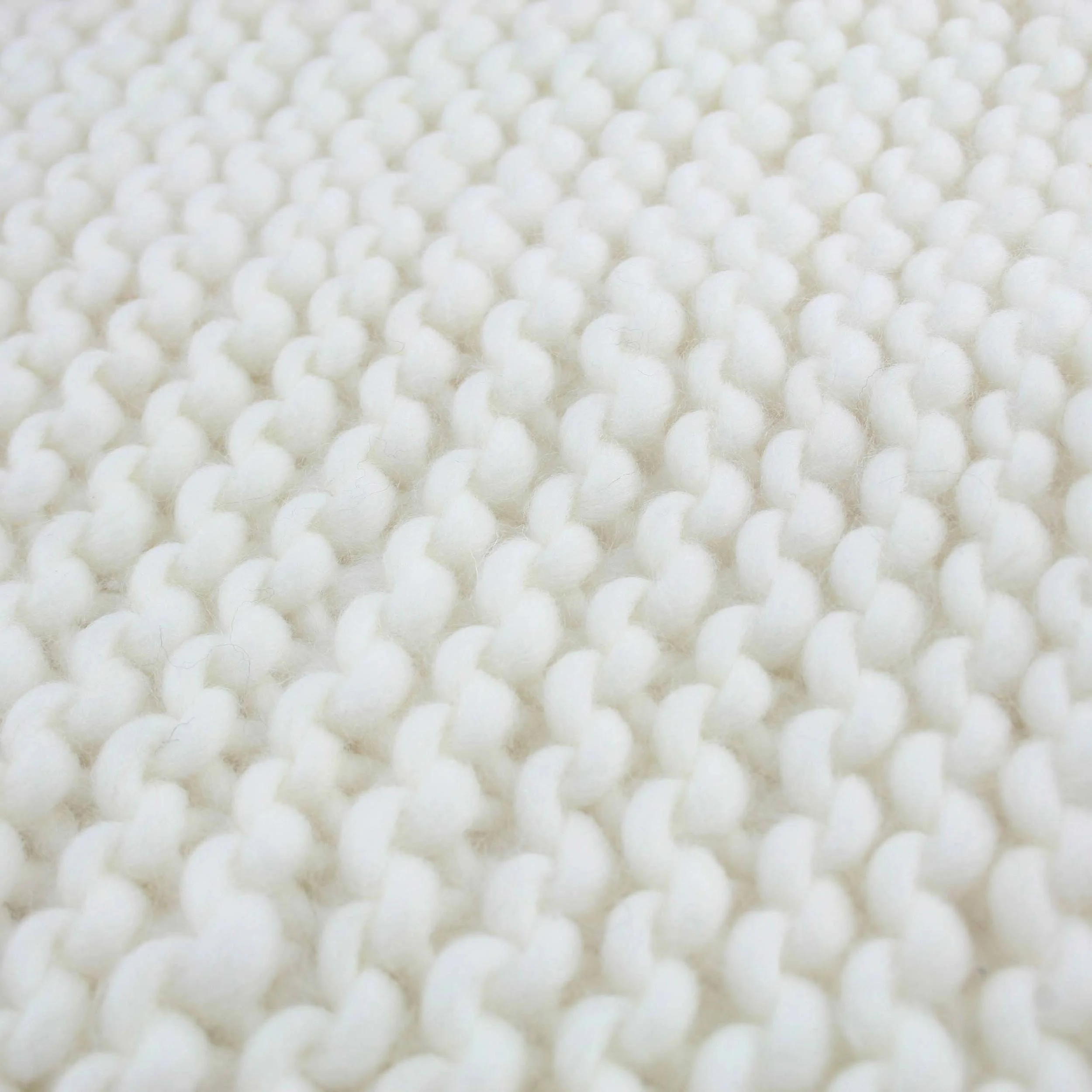 cream_collar_5.jpg