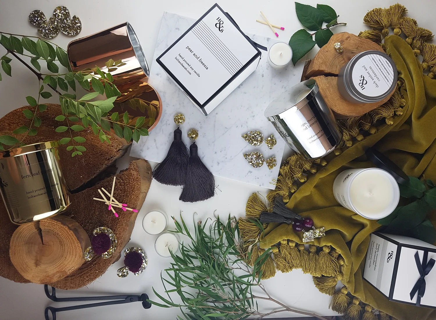 handsmetallic_flatlay.jpg