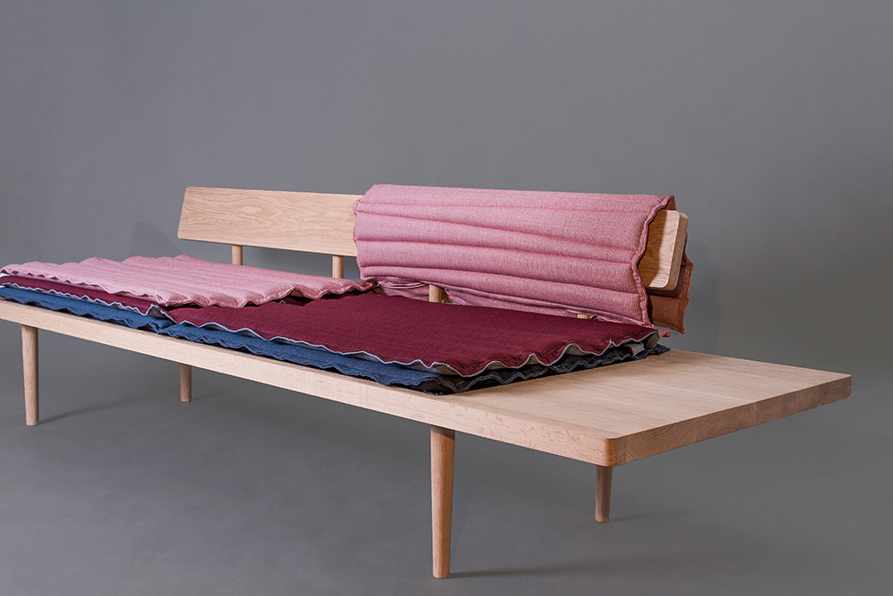 Imilli daybed by Tora Schie Rørvik. Made for workshops and easy to craft.