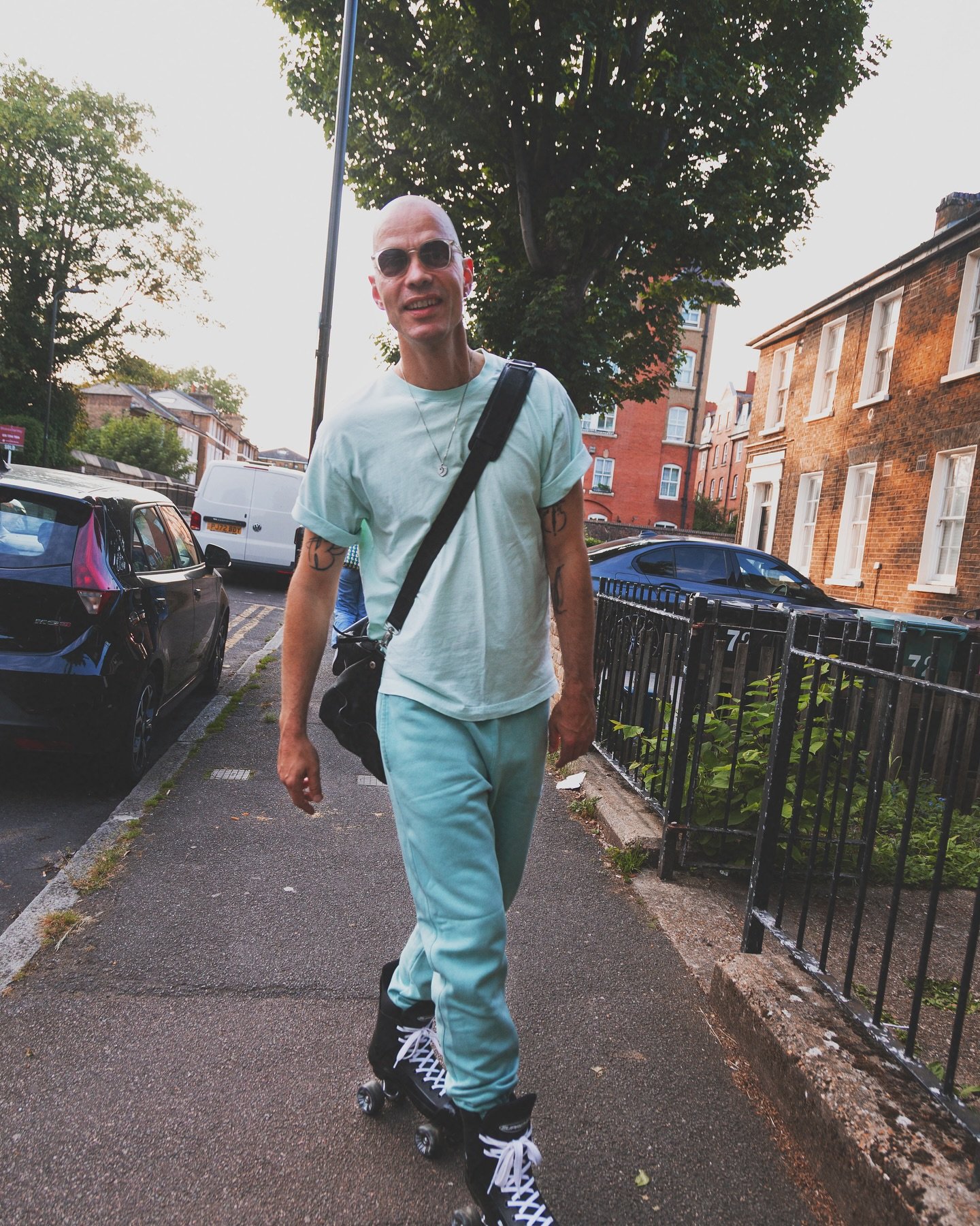 Hello Everyone. &lsquo;We Must Fight&rsquo; is OUT on vinyl TODAY! You can order straight from the @editionrecords website. 

MASSIVE thank you to @abhitchcock for the incredible arrangements that turned into songs of their own and also @saied.silbak