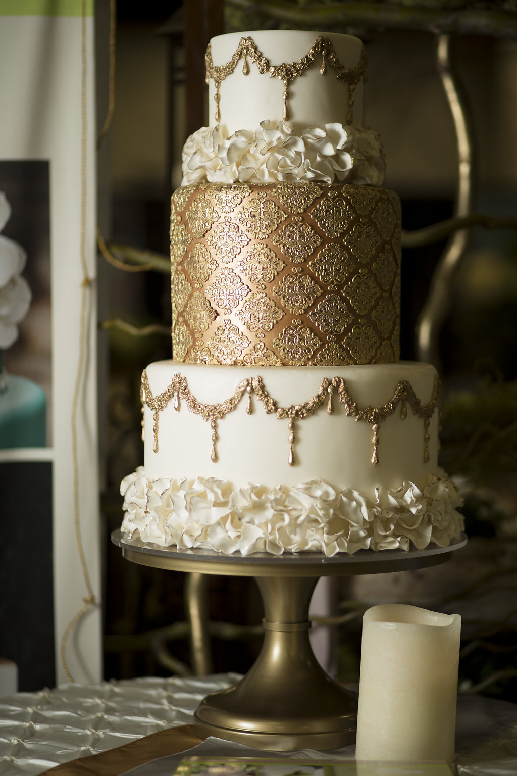 ruffles-gold-cake.jpg