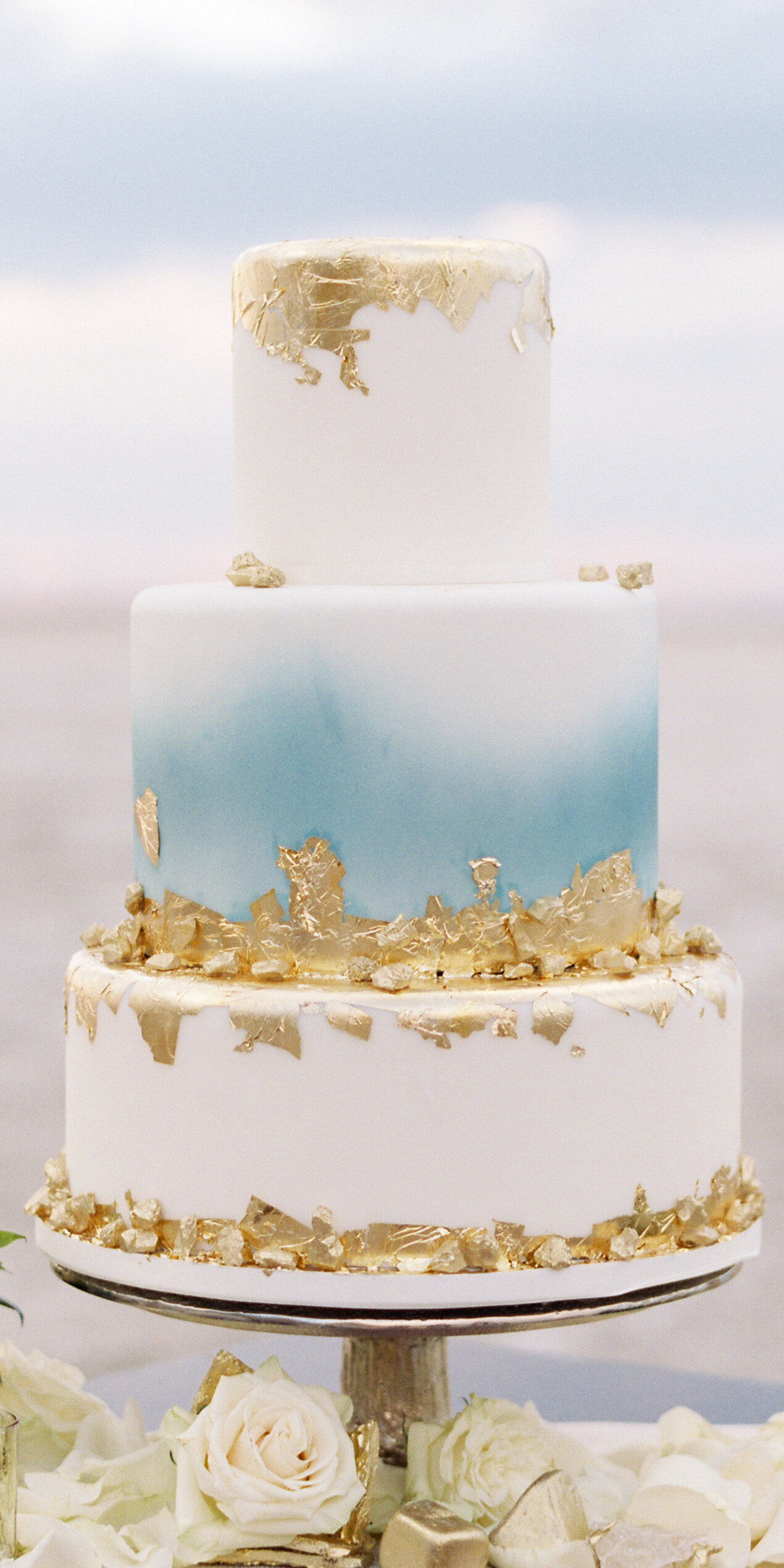 watercolor-gold-cake.jpg