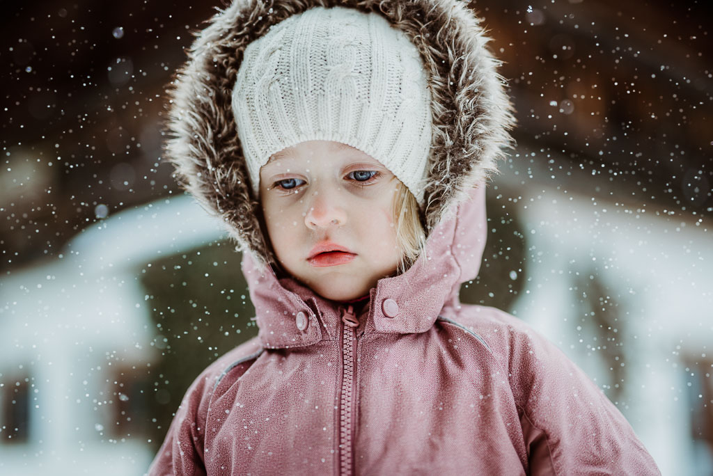 2018-01-02-portrait-snow-Antonia-29-Edit_LR edited_web.jpg