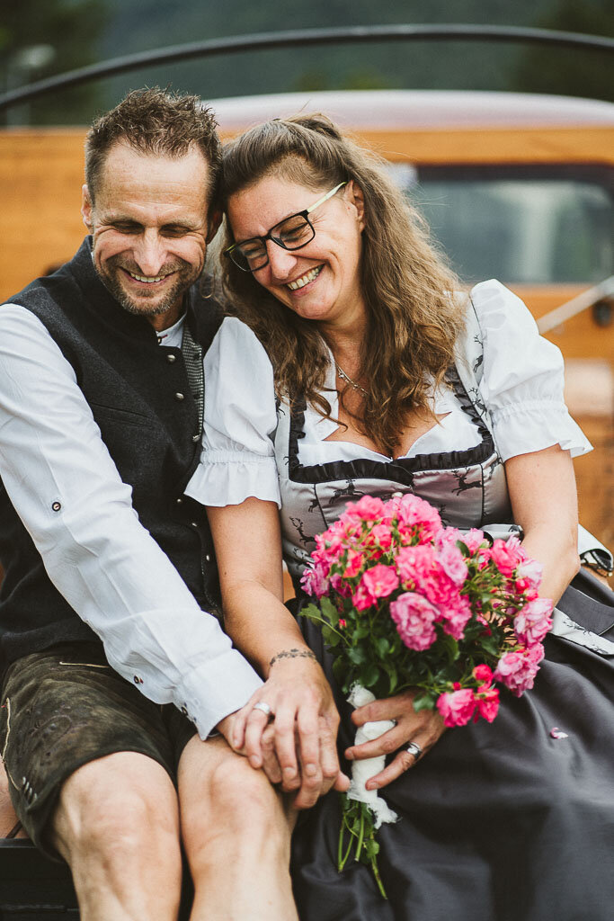 Tiroler Trachtenhochzeit in Innsbruck mit Oldtimer_4_Christina Biasi Photography (Copy)