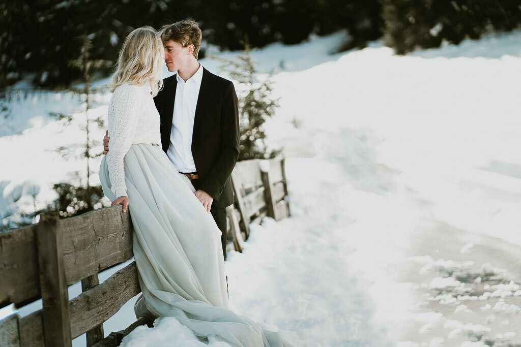 Austria_Innsbruck_Alps_wedding_outdoors_couple-511-Edit_web-2.jpg