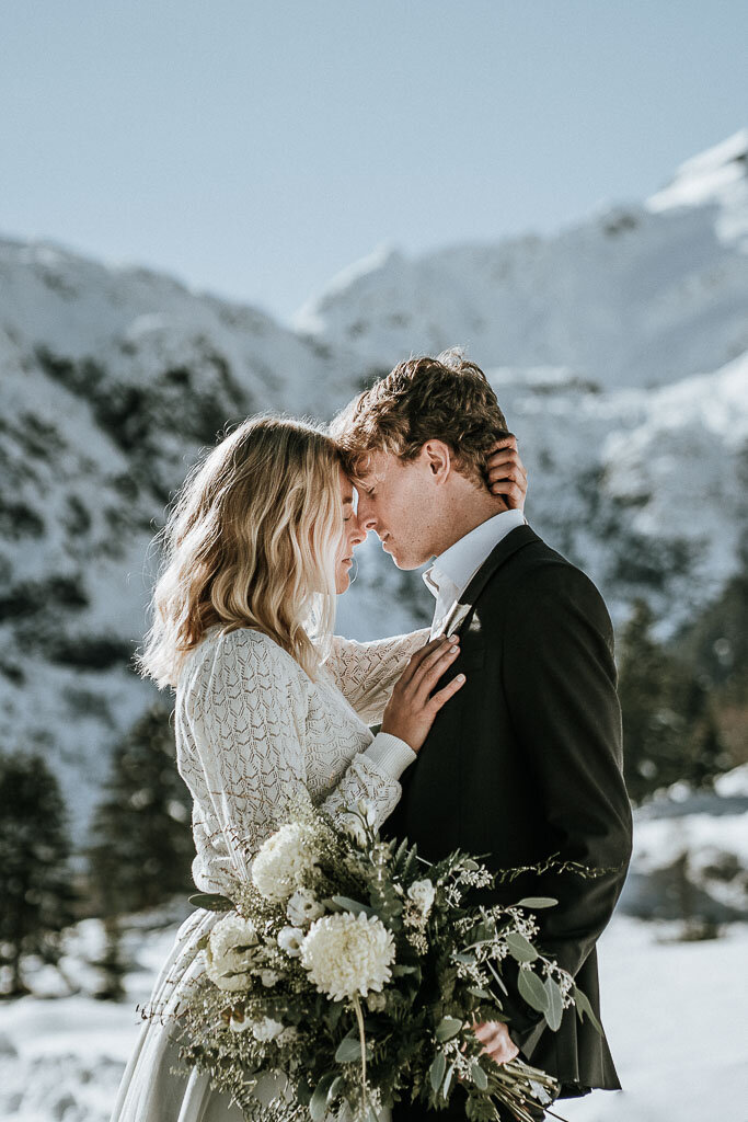 Austria_Innsbruck_Alps_wedding_outdoors_couple-407_web-2.jpg