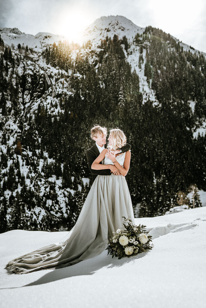 Austria_Innsbruck_Alps_wedding_outdoors_couple-295_web.jpg