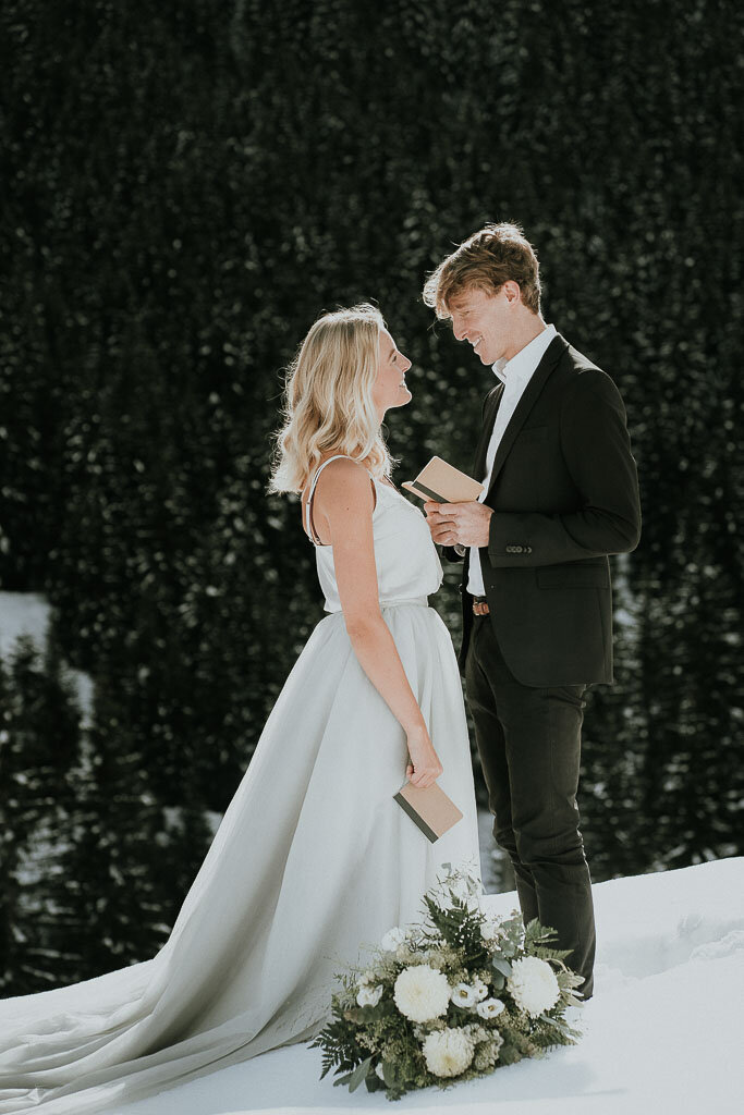 Austria_Innsbruck_Alps_wedding_outdoors_couple-235_web.jpg