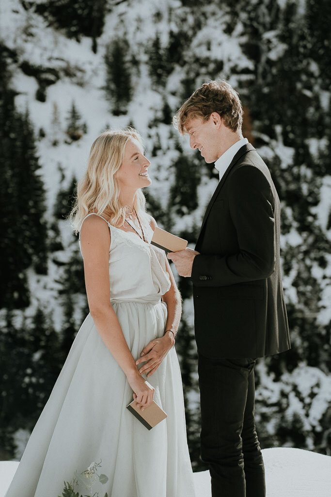 Austria_Innsbruck_Alps_wedding_outdoors_couple-233_web.jpg