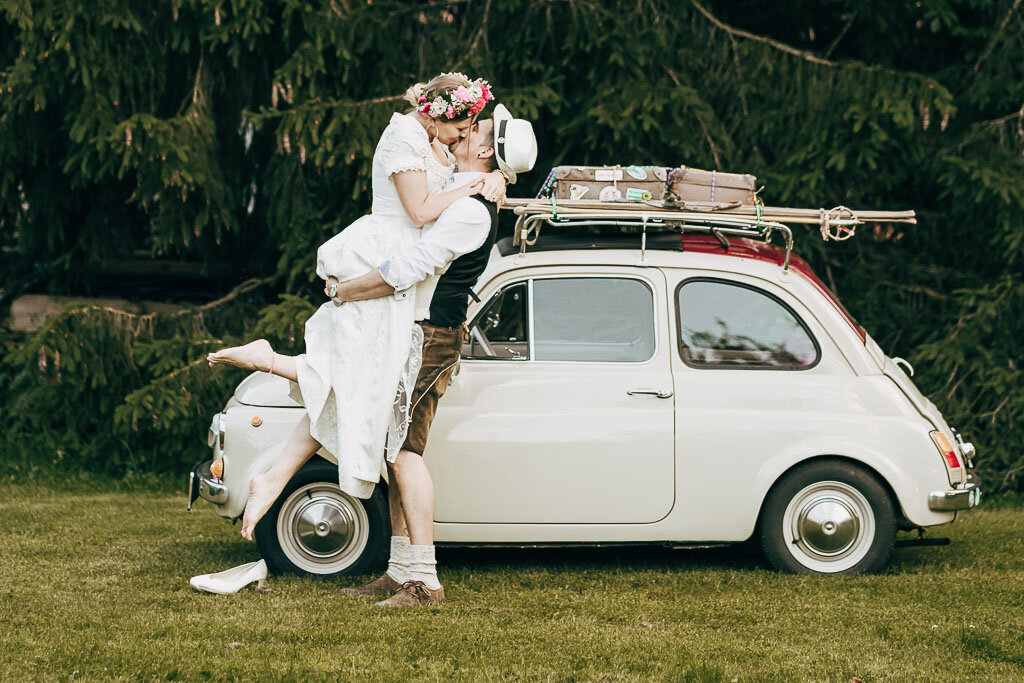 Jochberg-Kitzbuehel-Tirol-Austria-wedding-couple-Kempinski-mountains-barn-2068_LR edited_web.jpg