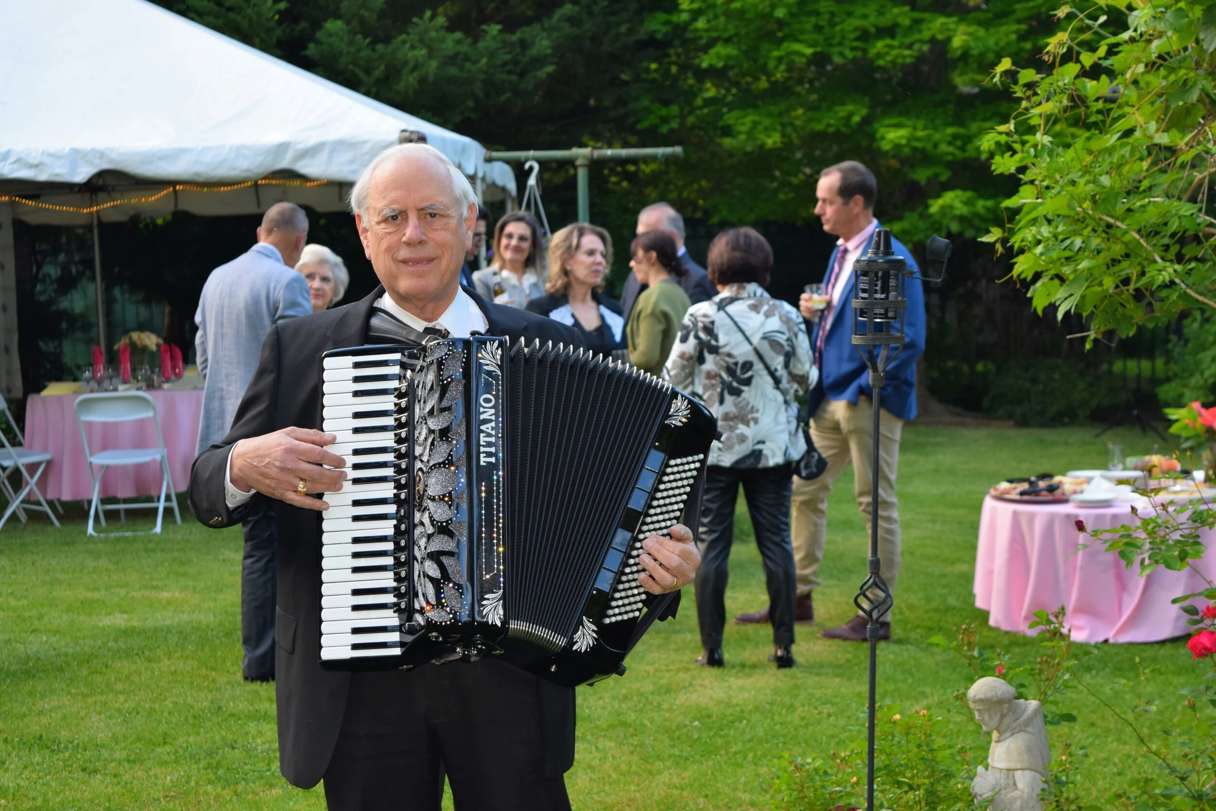  Accordionist Peter DiGiovanni 