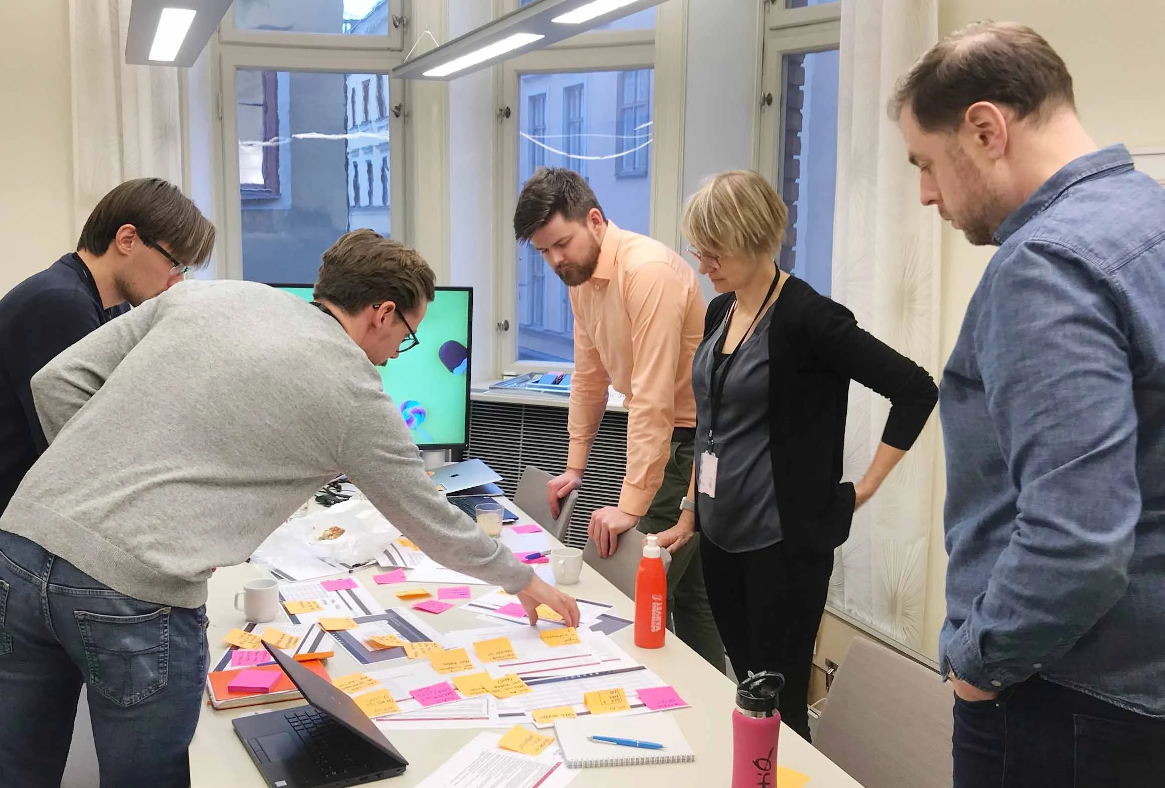  One of many workshops on how to create the most effective designs for the SharePoint platform – UX and developers together. 