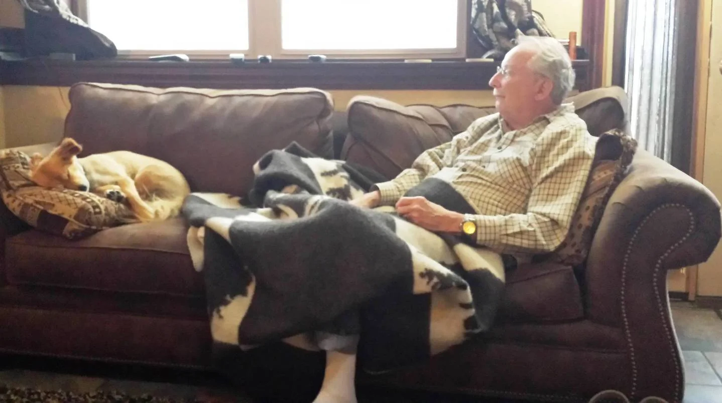 2015-05-28 - Dad and Montana resting at SR1 - May 28 2015.jpg