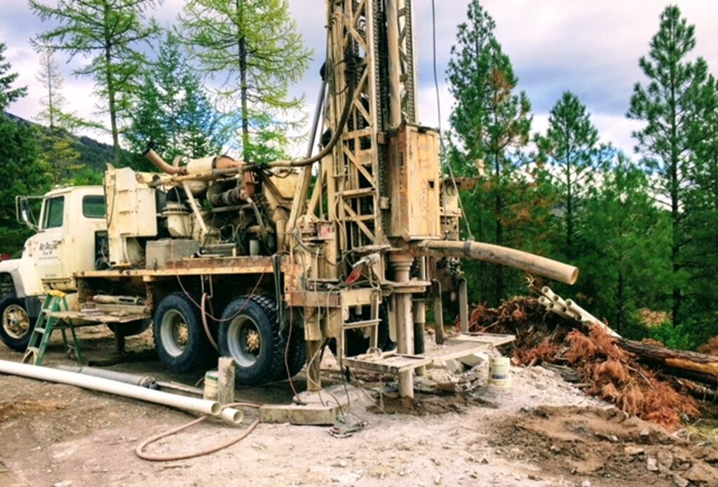 2017-10-11 SR2 Build Progress - Drilling the Water Well.JPG