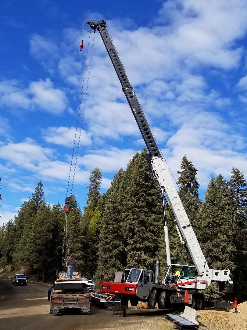 2018-10-11 Bridge Installation at New Eastment at SR2 #2.jpg