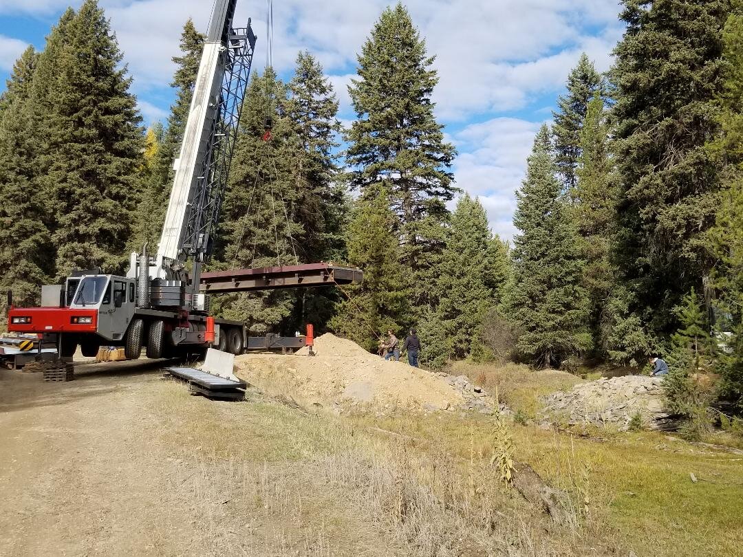 2018-10-11 Bridge Installation at New Eastment at SR2 #3.jpg