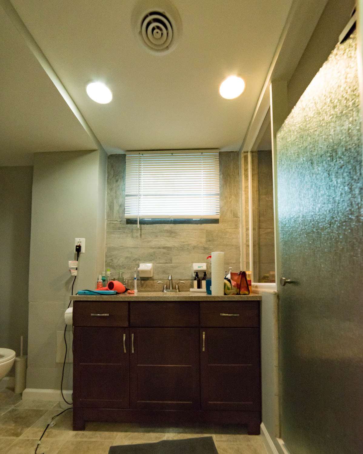 Hillside Apartment Bathroom