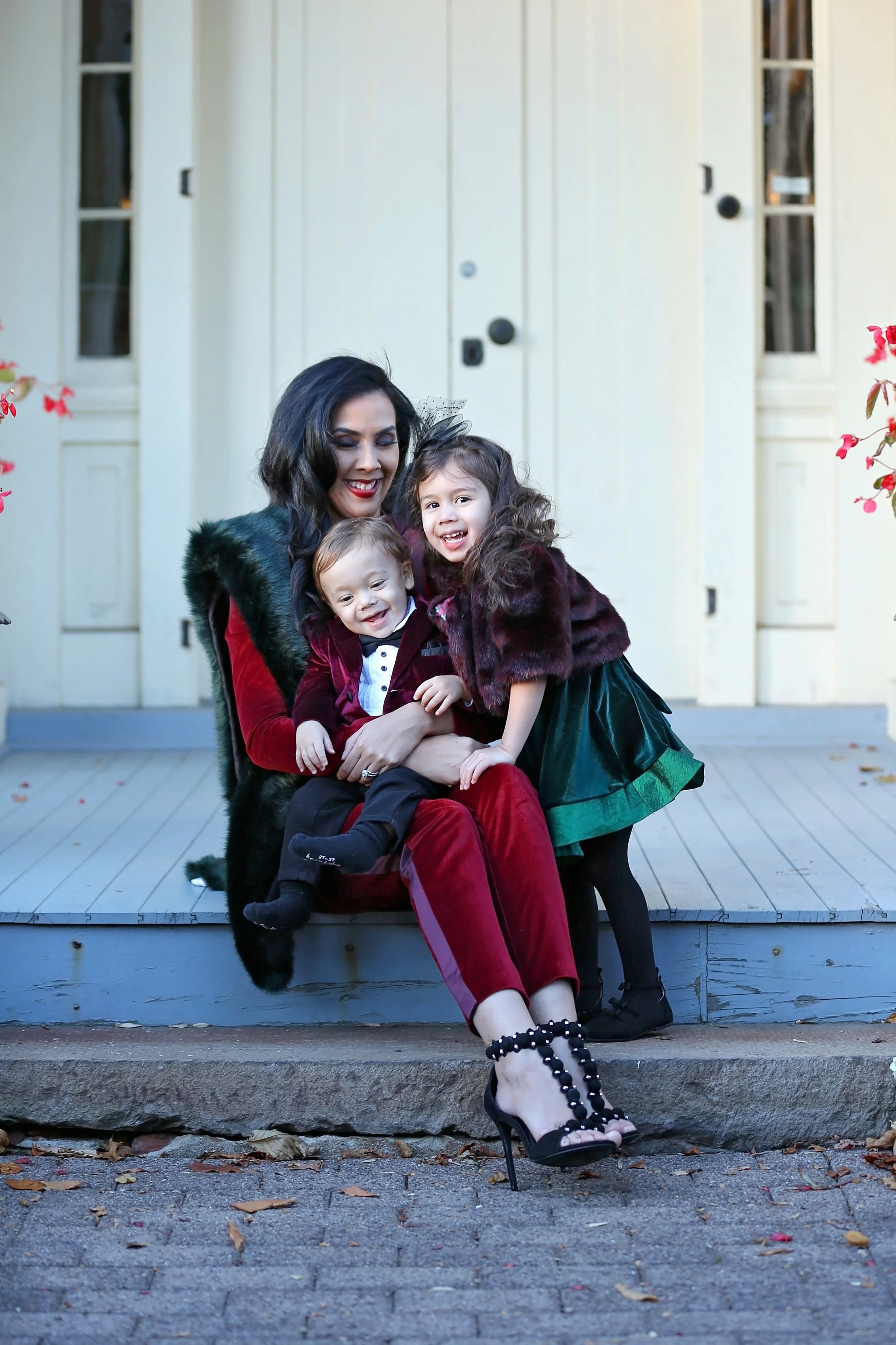 How to dress your babies for the holidays.