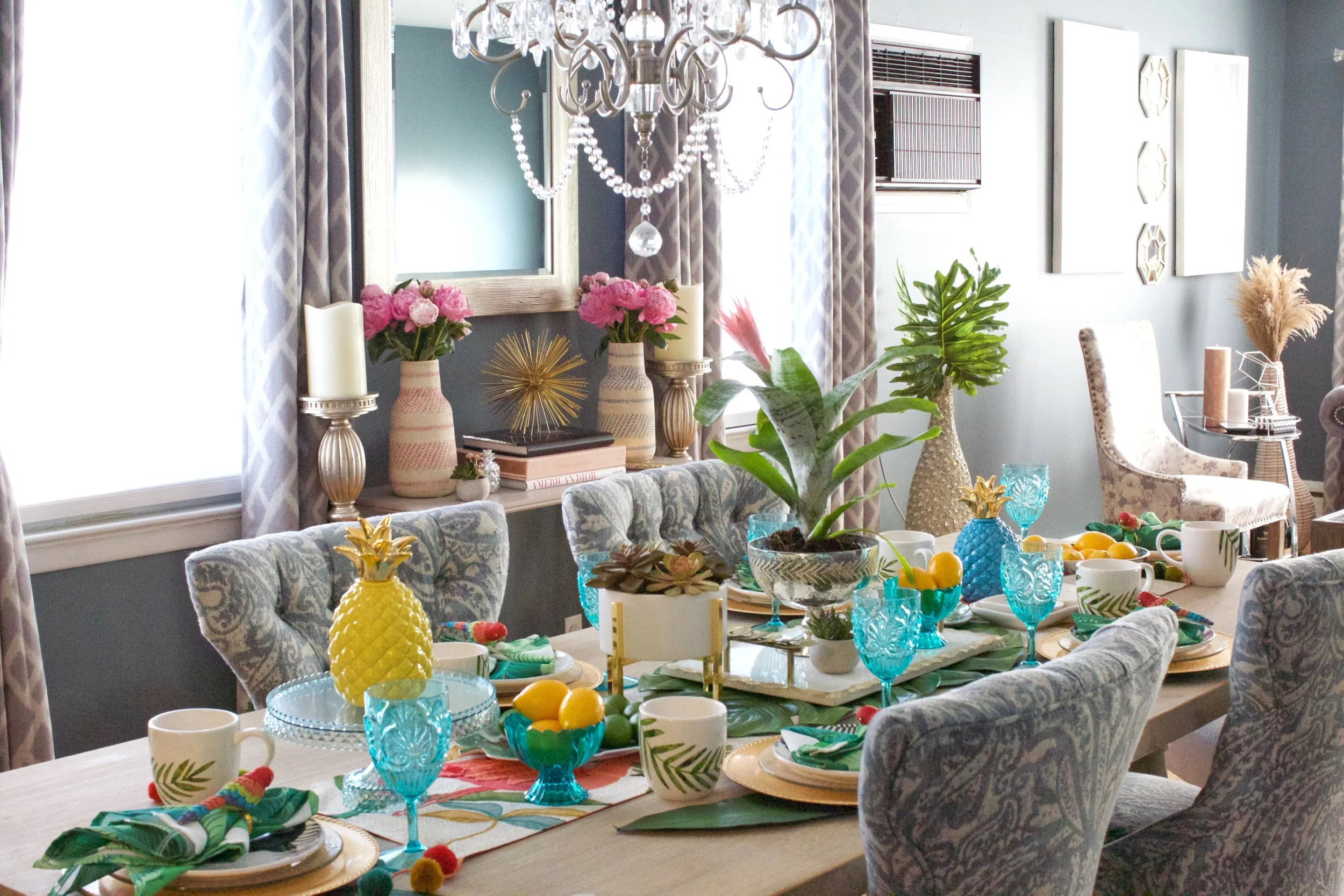 Tropical Tablescape