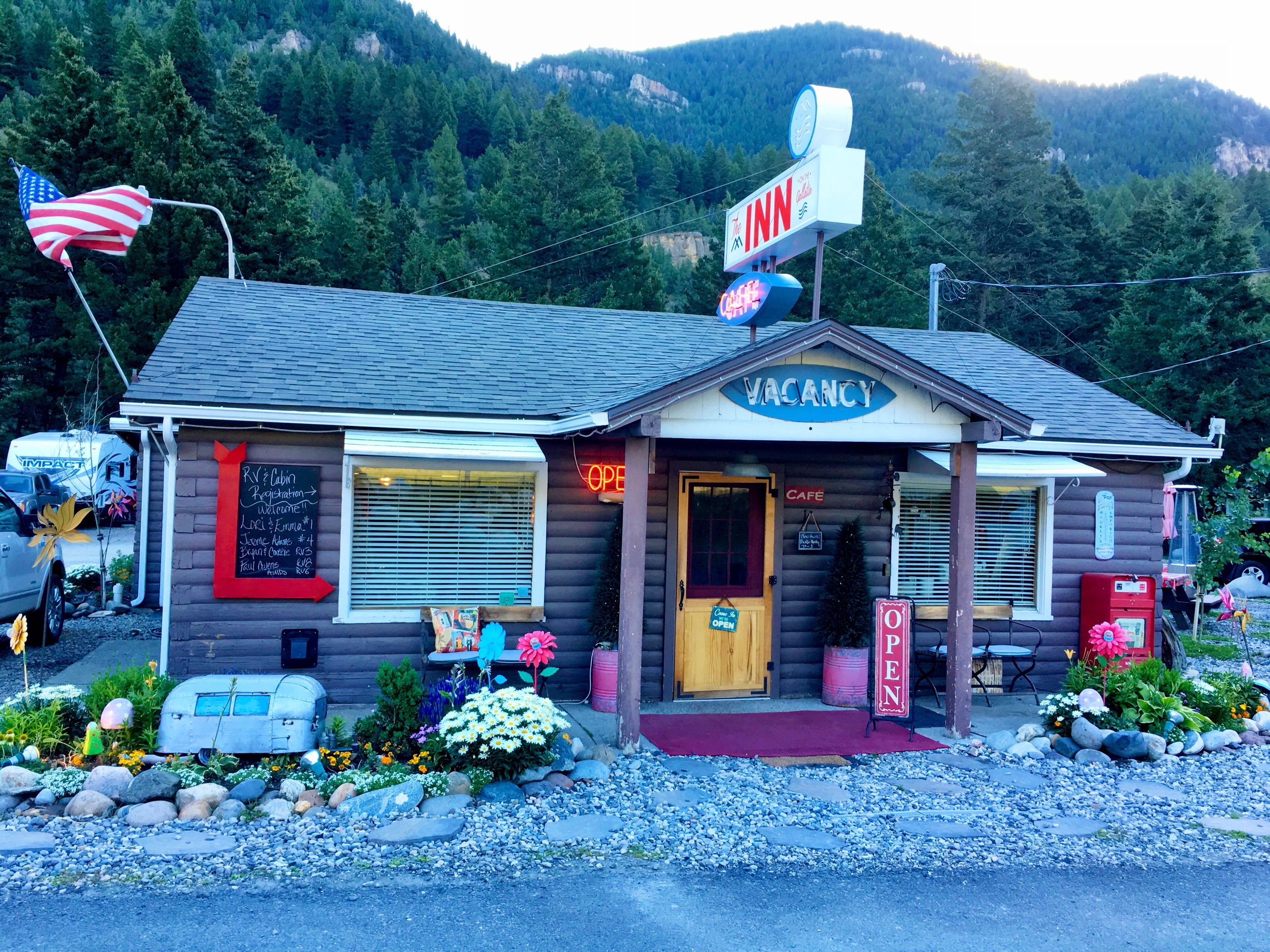Our next excursion was a stop at the Cafe at the Inn on our way to hiking at Big Sky. We've passed this charming, tiny place a gazillion times on the Gallatin Gateway, and we never stopped until our friend, Tom, said it's his favorite place for breakfast. It's cute, old-fashioned, homey, and so small and so popular that unless you arrive really early you'll wait an hour for a table. The menu looks wonderful, and we'll return again but extra-early so we actually get to eat here.