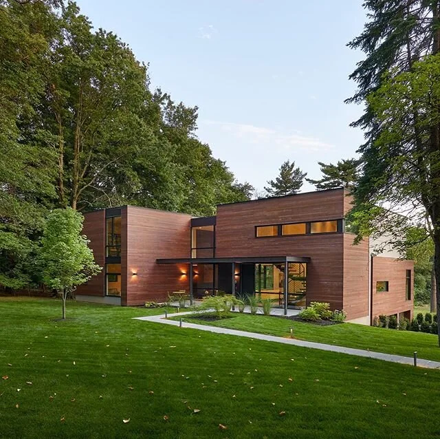 Quarantining in the burbs is not so bad... link in bio. 📸 by @twilliamsphoto