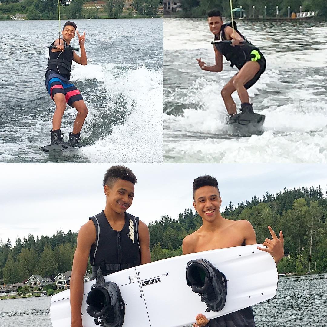 Two more first time riders up and ripping during yesterday's Wake Wednesday clinic with @mastercraftboatsseattle
Shata and Raziel putting their skateboard skills to use on that @ronixwakeboards One board!
@joancampbell15 @eddieroberts3
#wakeboarding 
