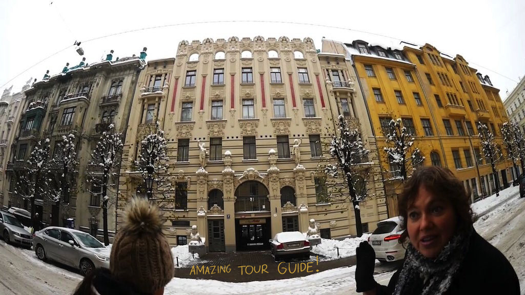 .... Juugend siin, juugend seal, juugend iga nurga peal. .. Art Nouveau here, Art Nouveau there, Art Nouveau around every corner. ....