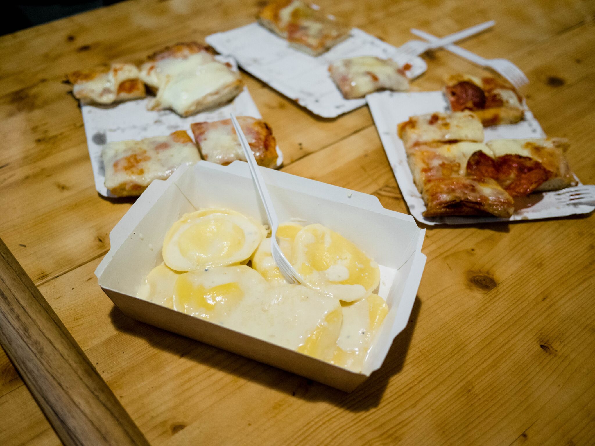 .... Agnolotid seente ja juustukastmega 7€ .. Agnoloti with mushrooms and cheese sauce 7€ ....