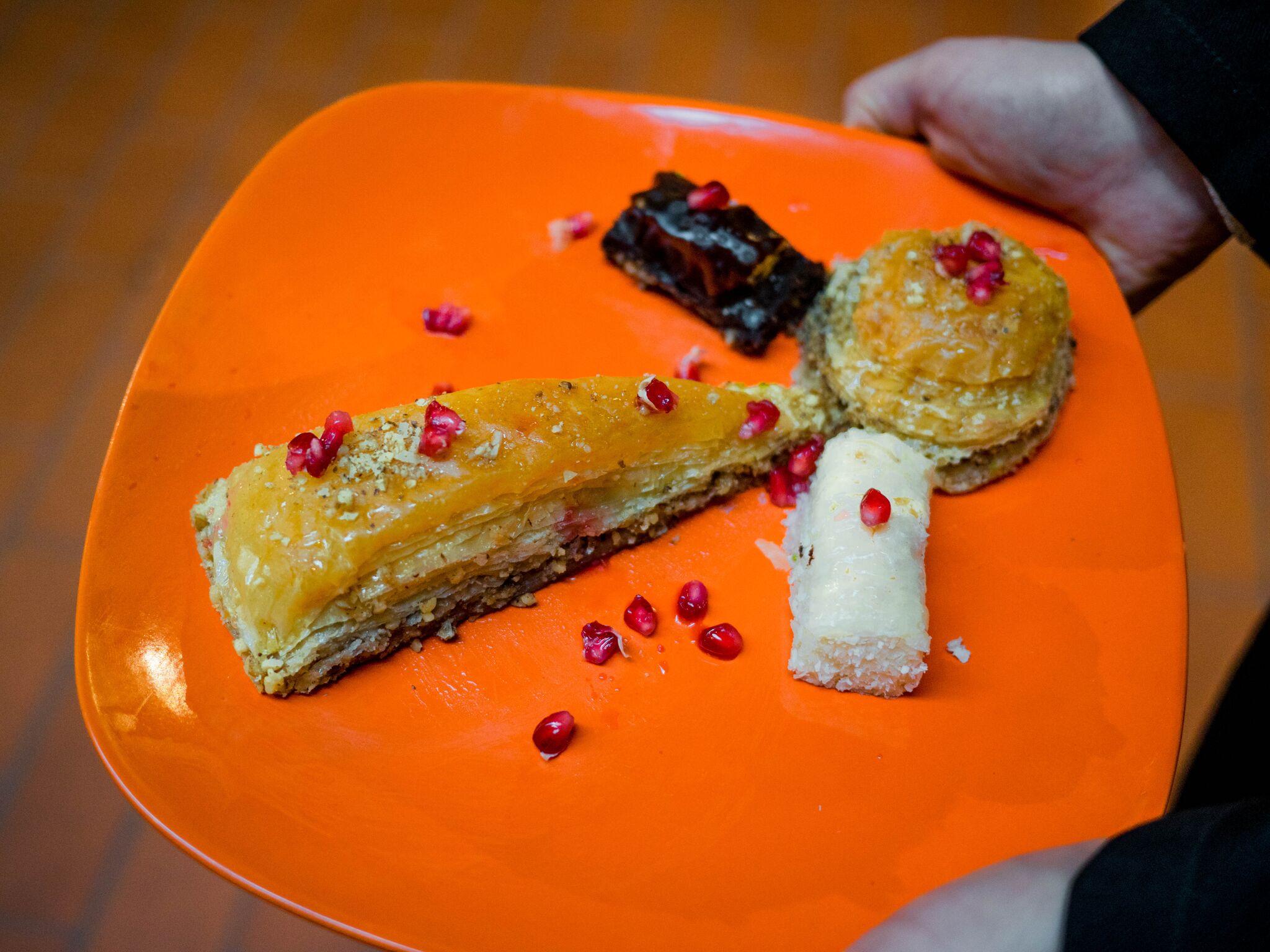 .... Kookose rull 1€ .. Coconut roll 1€ ....