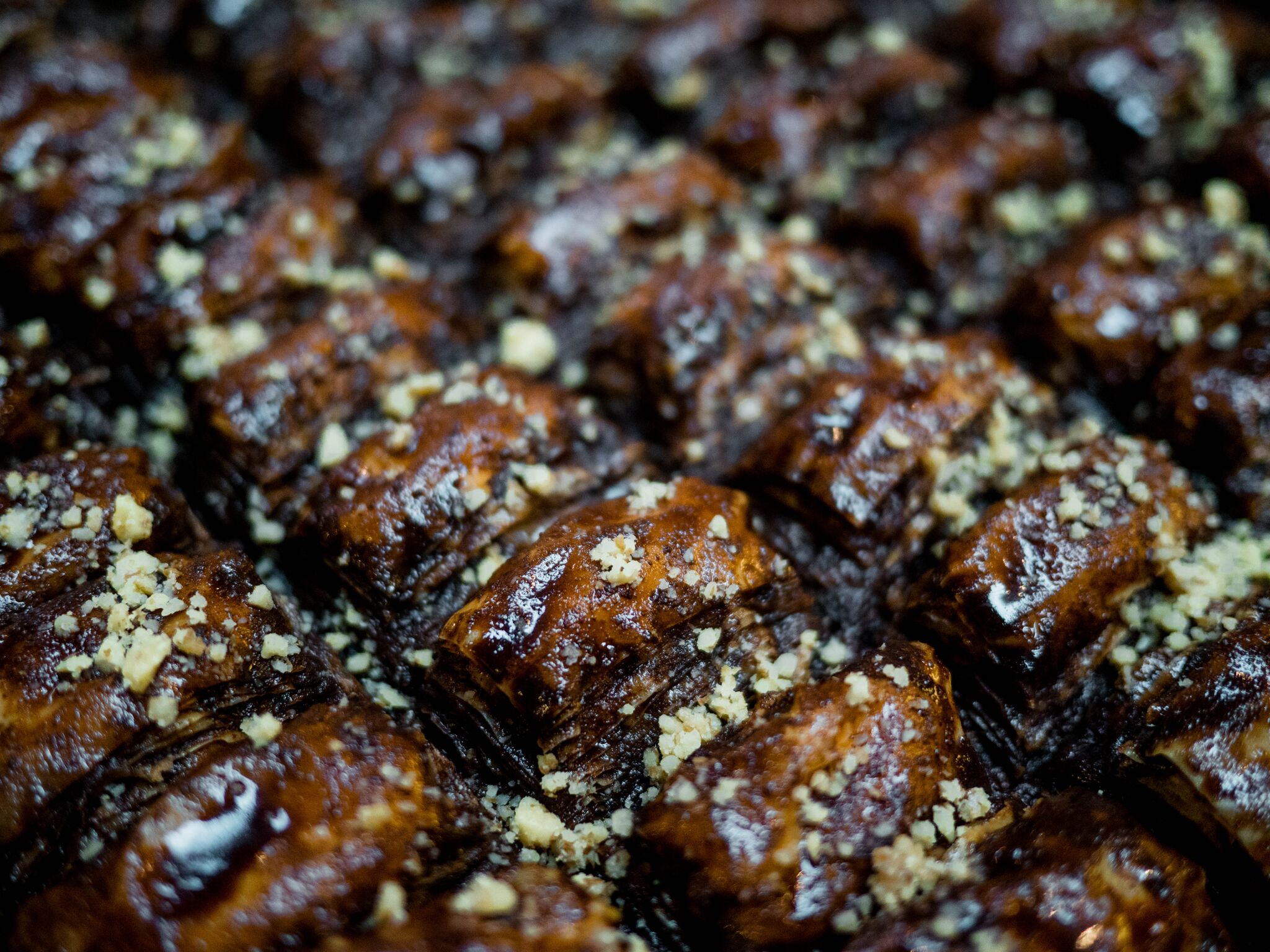 .... Šokolaadi + kreeka pähkliga baklava 1€ .. Chocolate+walnut baklava 1€ ....
