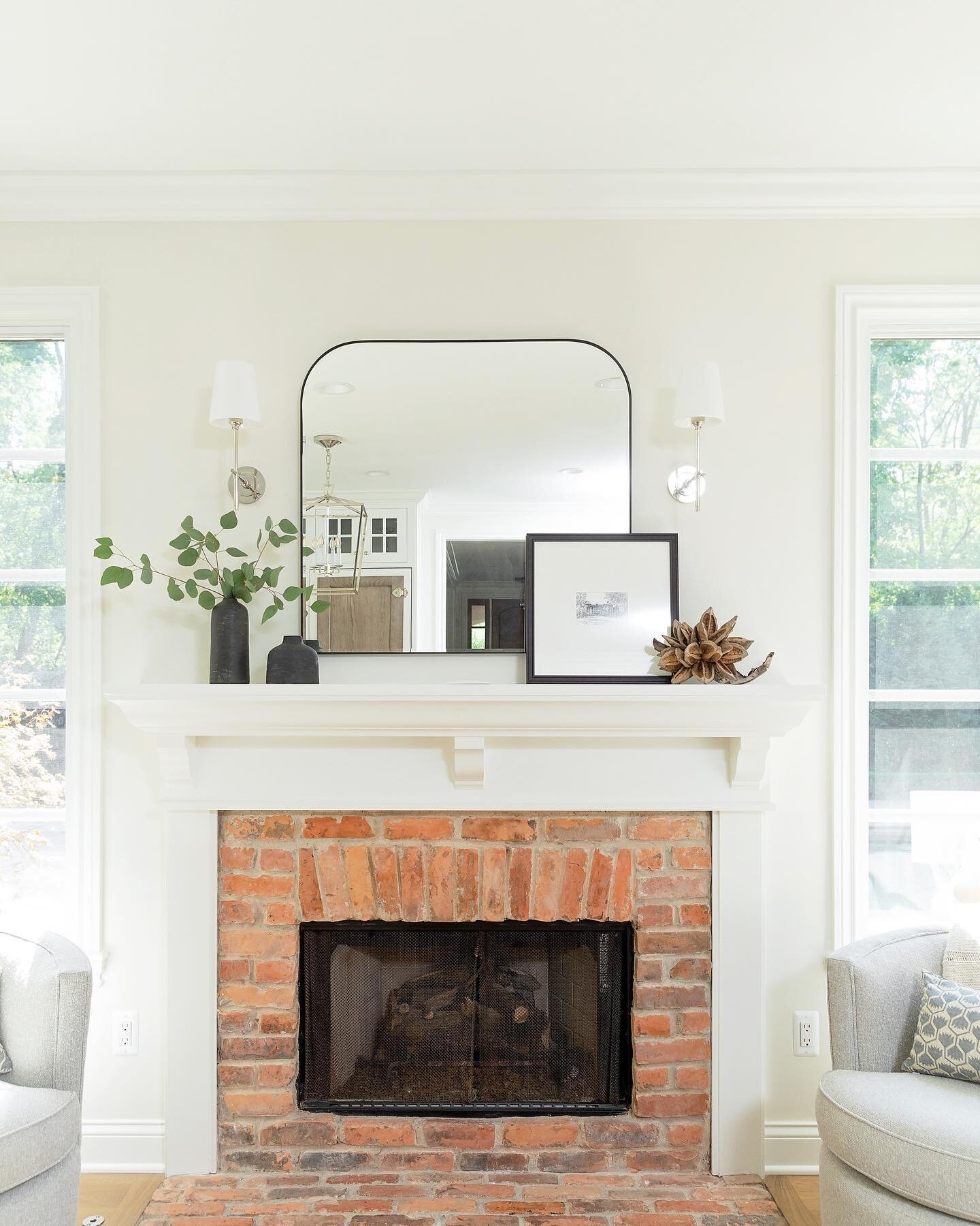 Making way for a larger kitchen gave new life to this little sitting nook. By bumping out the left wall and brightening the space, it&rsquo;s now the perfect kitchen hangout. 
#customremodel #southeastmichiganbuilders #beforeandafter #customhomebuild