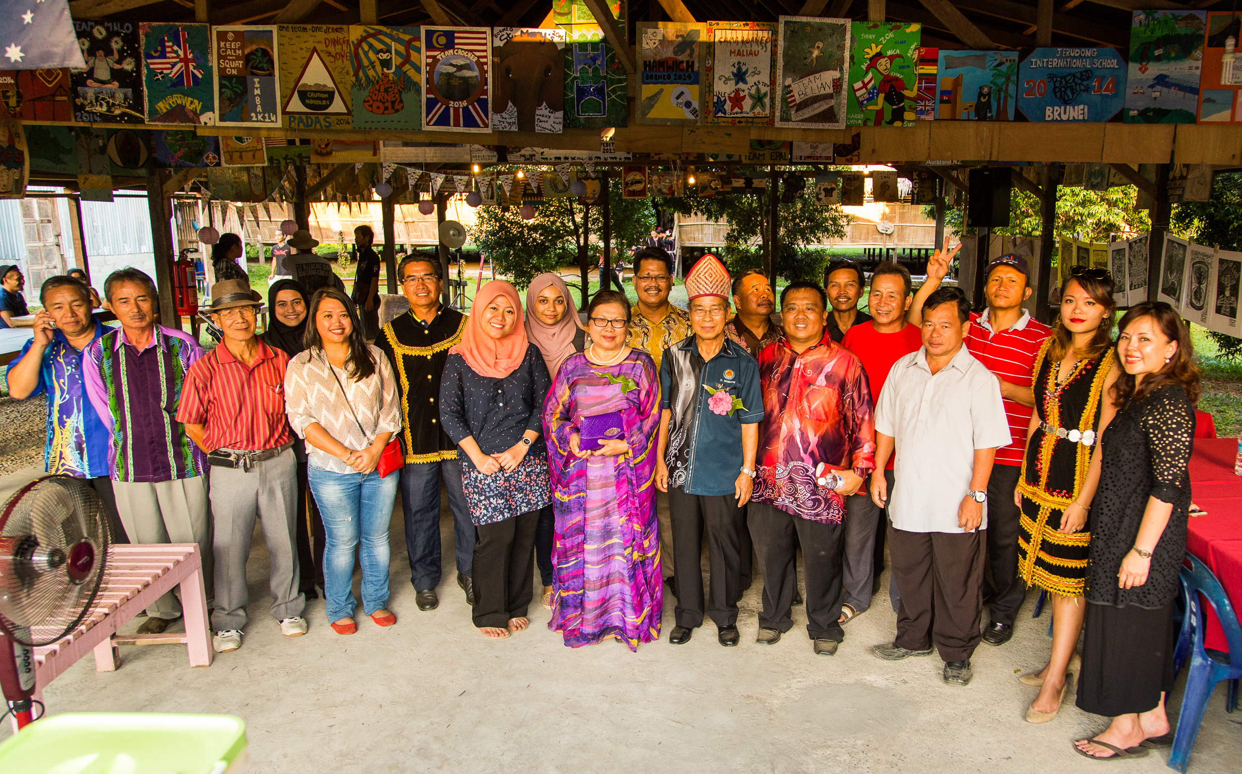 Melanie Chu of Camp Borneo, Village Chief Bindang Mantakag, FINAS Malaysia, Guest of Honour Datuk Dr Othman Minudin, his wife Dr Lungkiam Dambul, Faustine Ebba (community filmmaker), Nadira Ilana and Datin Fazar Arif at Big Stories launch. Photo by Jeremiah Sebastian