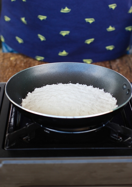 Sago Crepe with Chocolate and Banana_Q5_step7.jpg