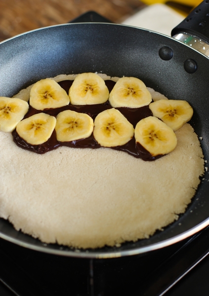 Sago Crepe with Chocolate and Banana_Q5_step10.jpg