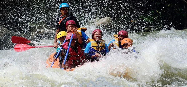 683658_05462918122013_rafting1.jpg