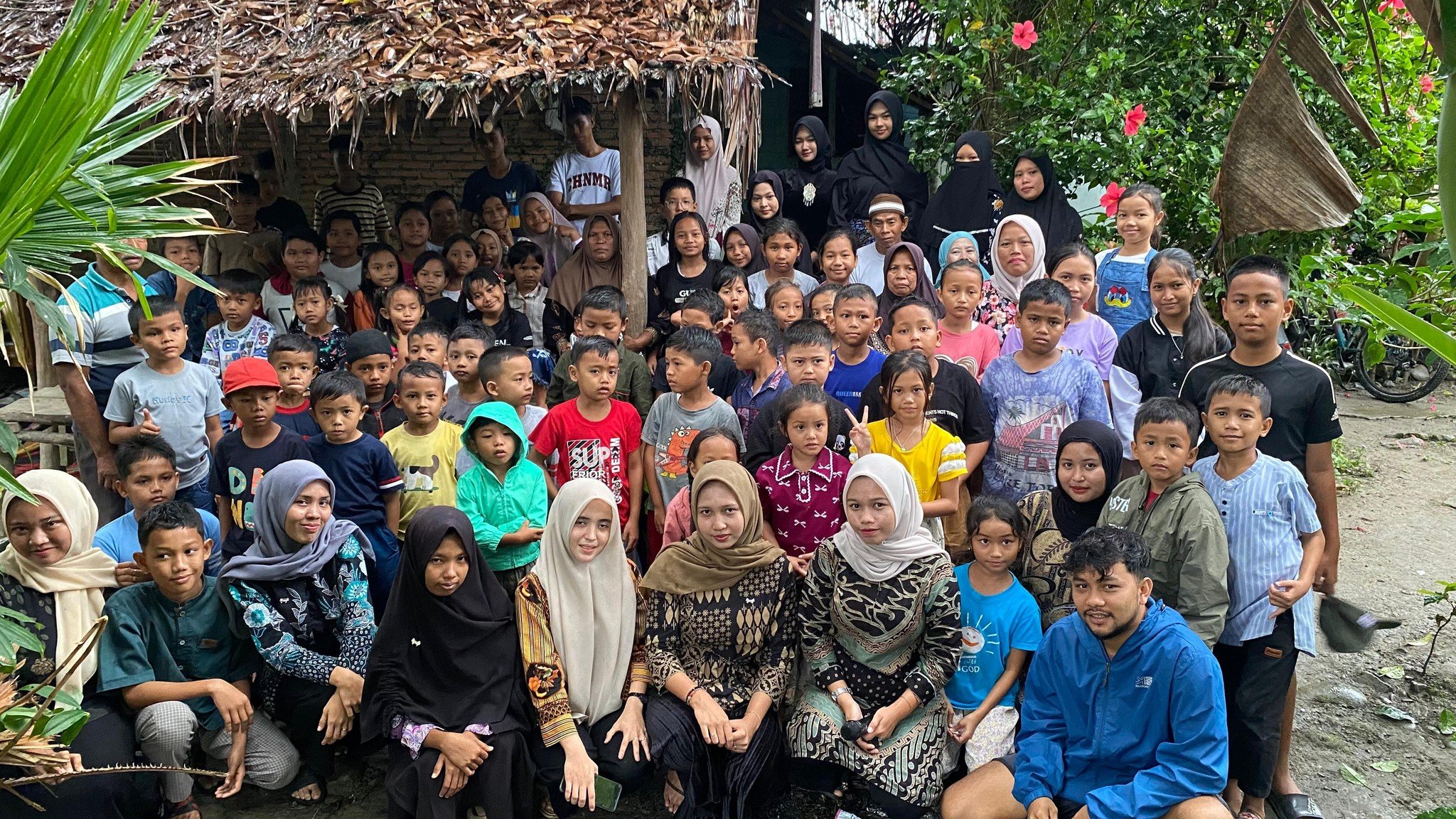 Sarah belajar Grup Bukit Lawang 1.jpg