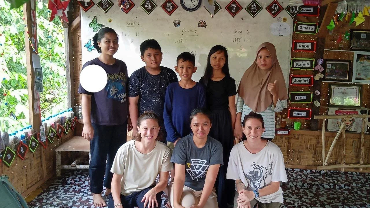 Sarah belajar Grup Bukit Lawang 7.jpg