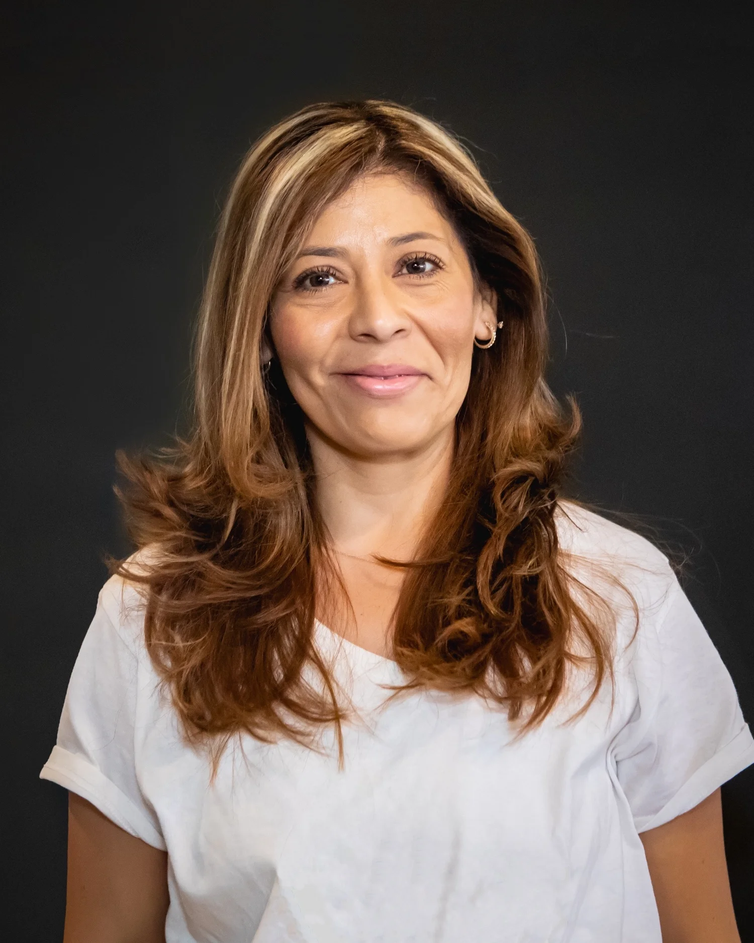 raquel-2-cropped-white-shirt.jpg