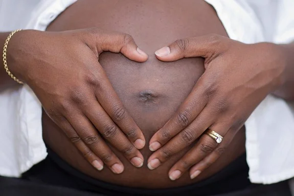 pregnant-belly-African-American-575x383.jpg
