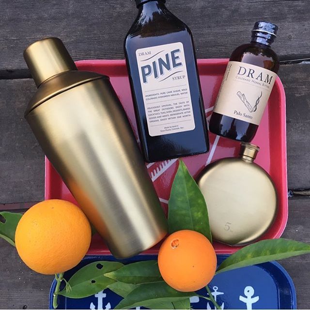 Cheers to long weekends!
.
.
.
. #holiday #cocktails #shaker #goldshaker #flask #goldflask #gifts #uniquegifts #ojai #cocktailshaker #ojaivibes #bitters #palosanto #shoplocal #hostgift #servingtray
