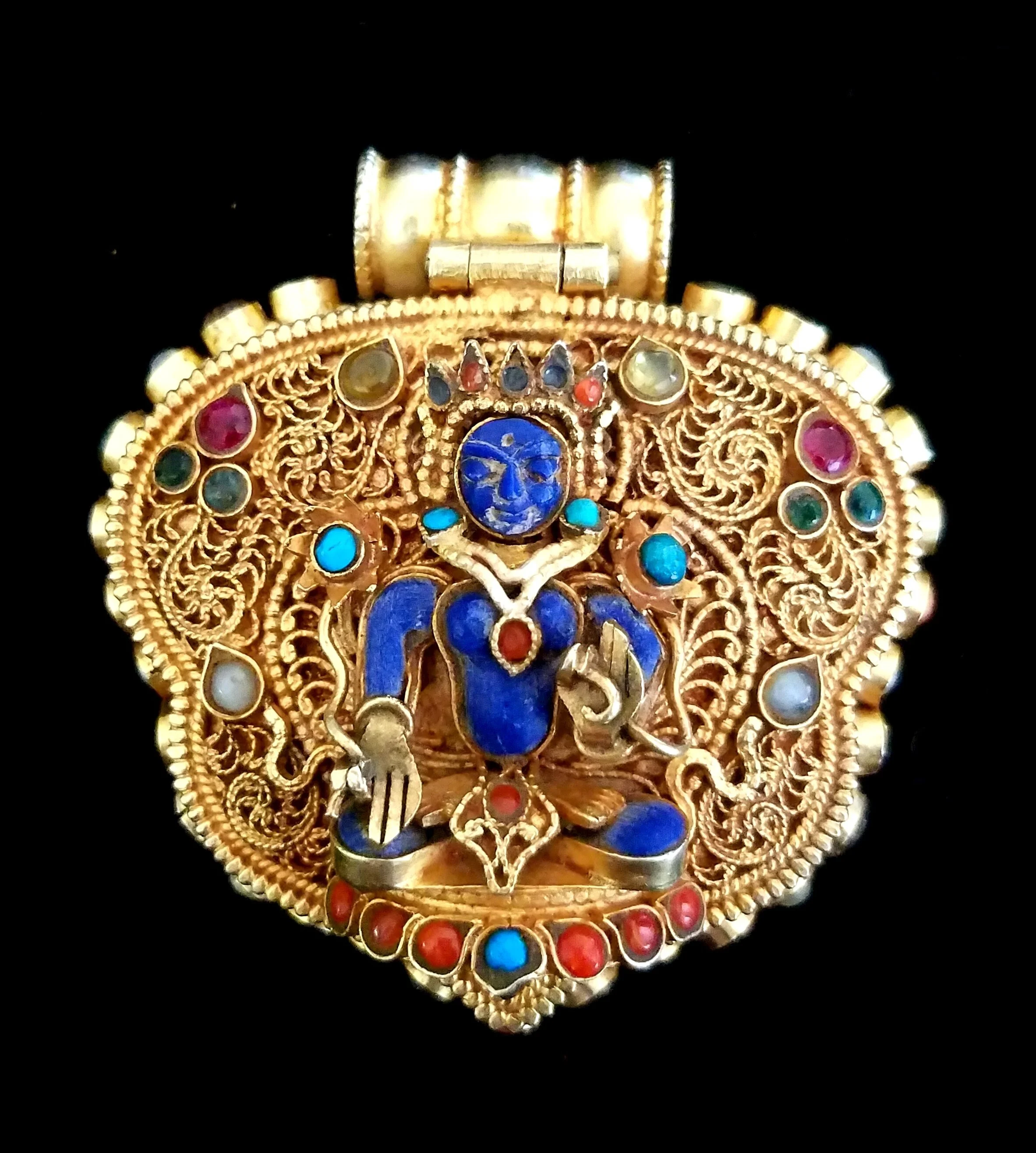 JBauer Collection Lapis Gau Close up.jpg