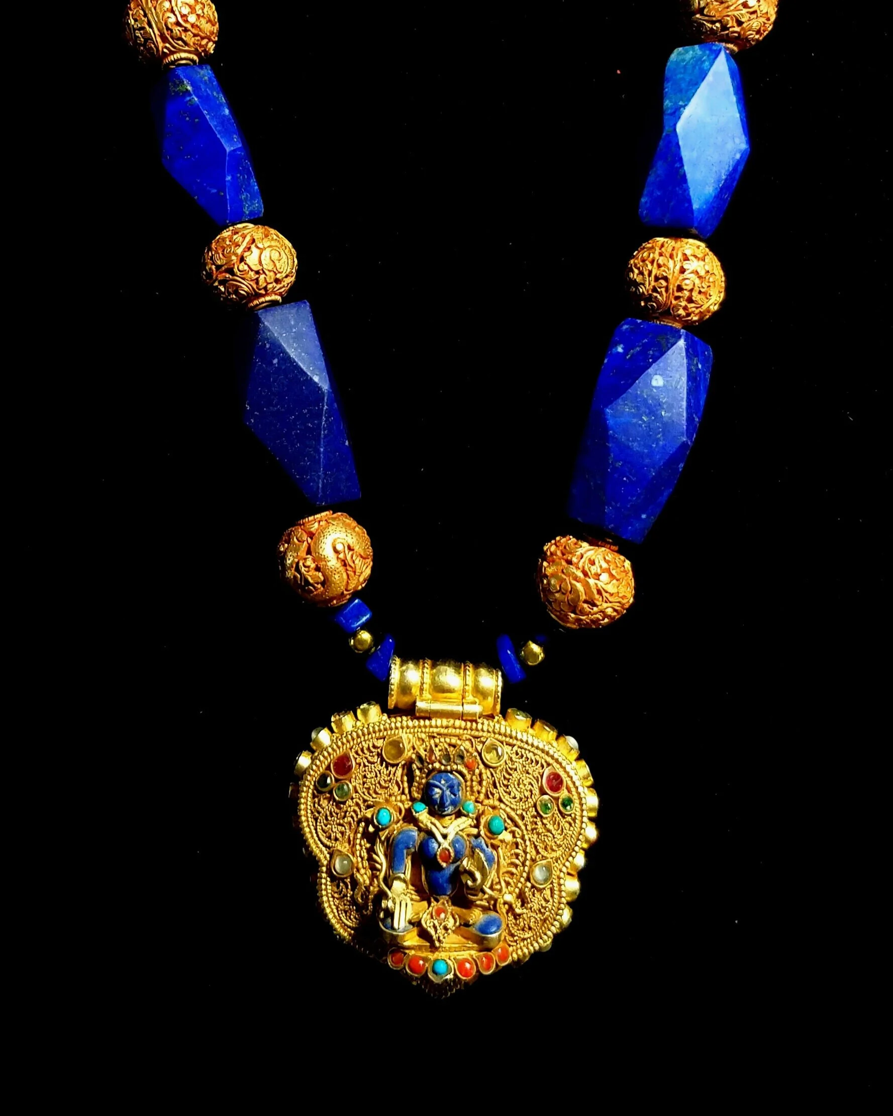 JBauerCollection_Lapis_Gau.jpg