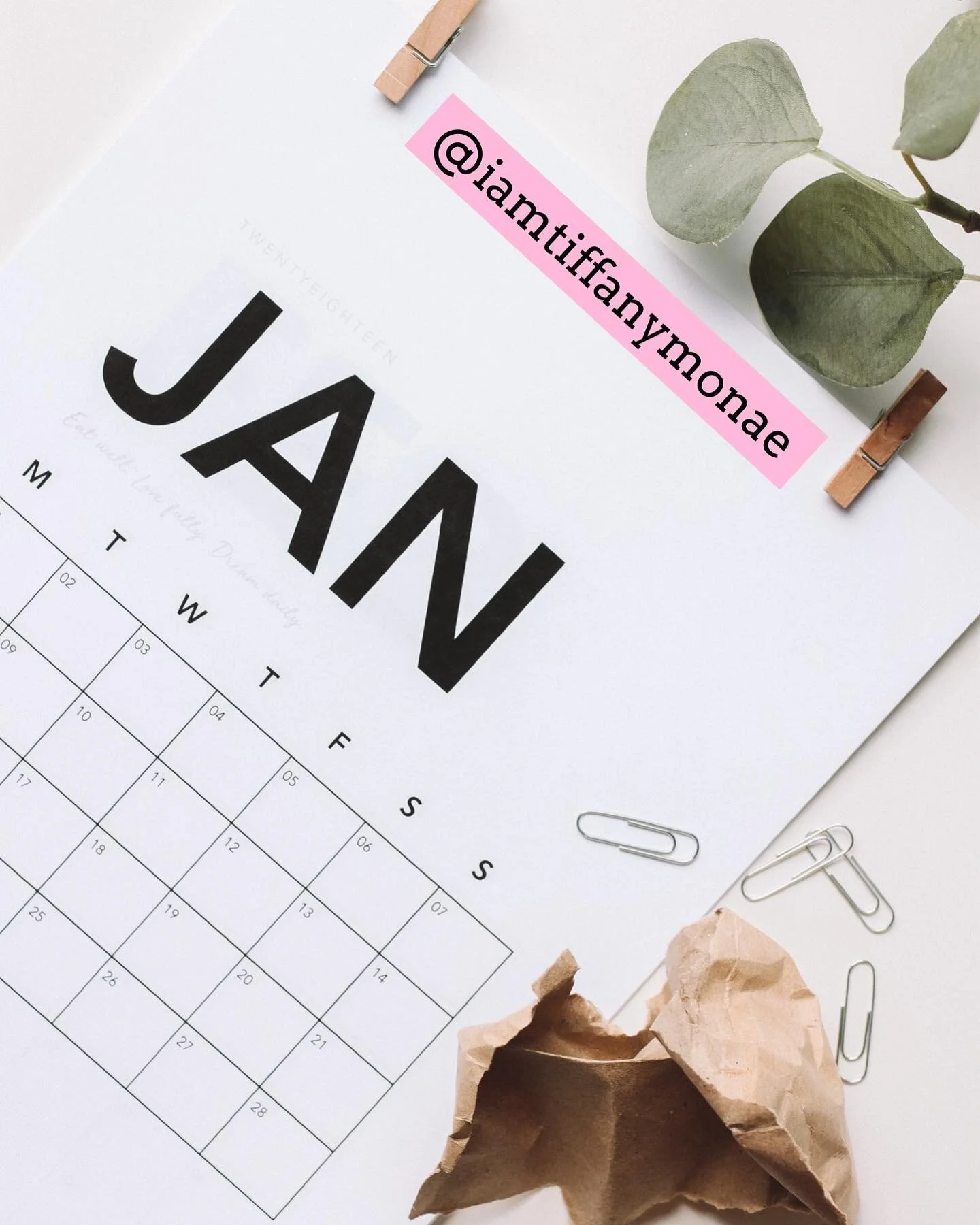 January! One of my favorite months. 
January brings fresh beginnings and another month that we will be closer to summer. 
I&rsquo;ve lived in Florida my entire life! And sometimes I miss those sunny days! #floridaliving #floridastylist #hairstylist #