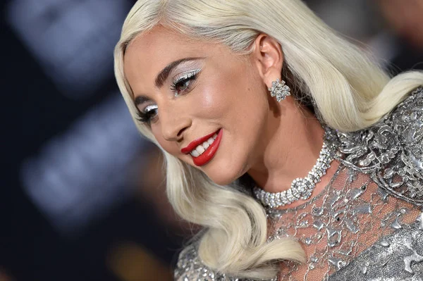 Lady+Gaga+Star+Born+Premiere+Los+Angeles+dQvVBXm3S_7l.jpg
