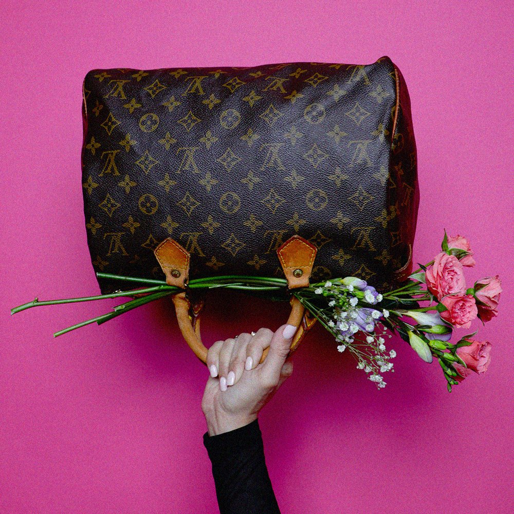 FLOWERS_LOUISVUITTON.JPG