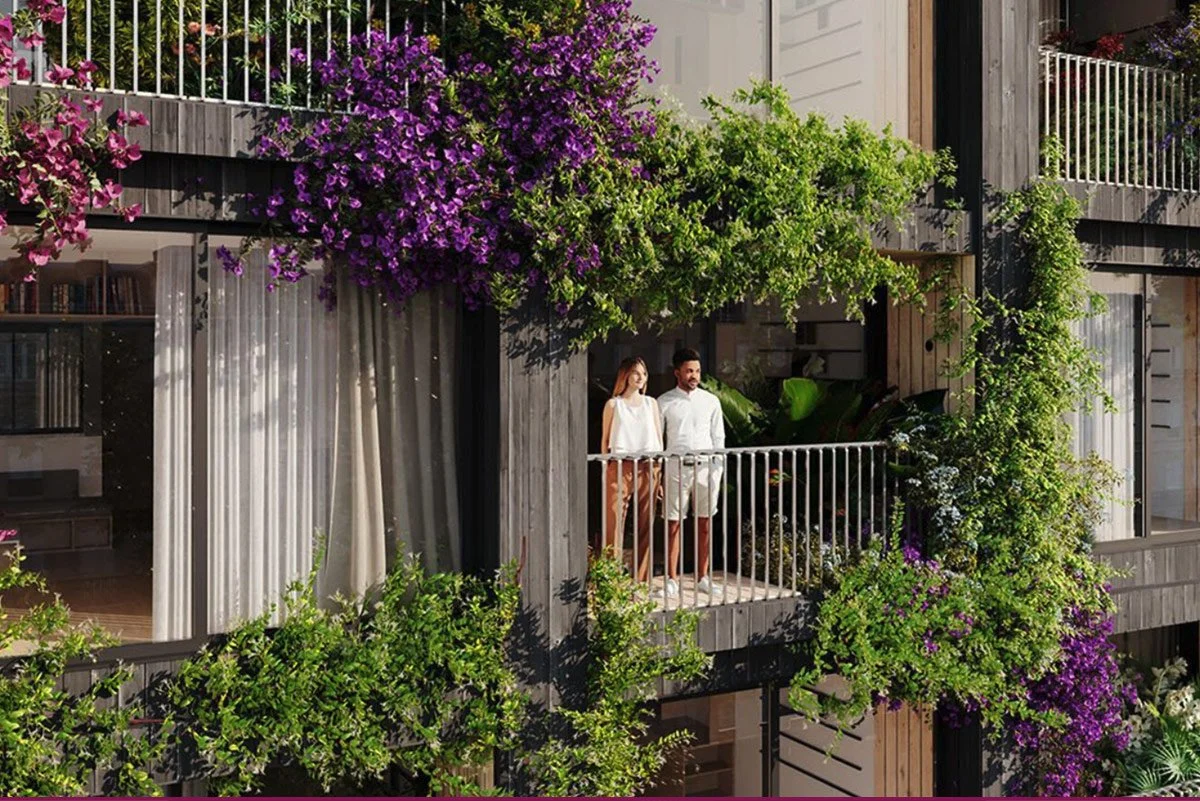 Prefabricated modules build complete buildings