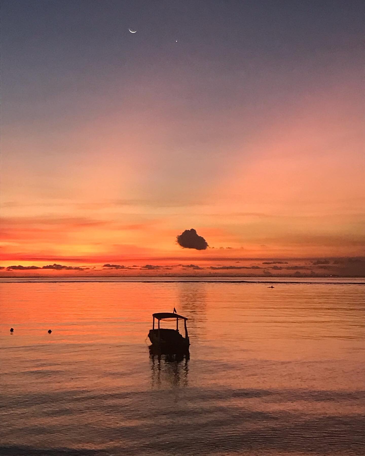 A boat a cloud and a new Aquarius moon - prime astrological time for setting new intentions for 2023 #transformation #yoga #mindfulness #coach #breath #naturephotography #astrology #spirit #mindbodysoul